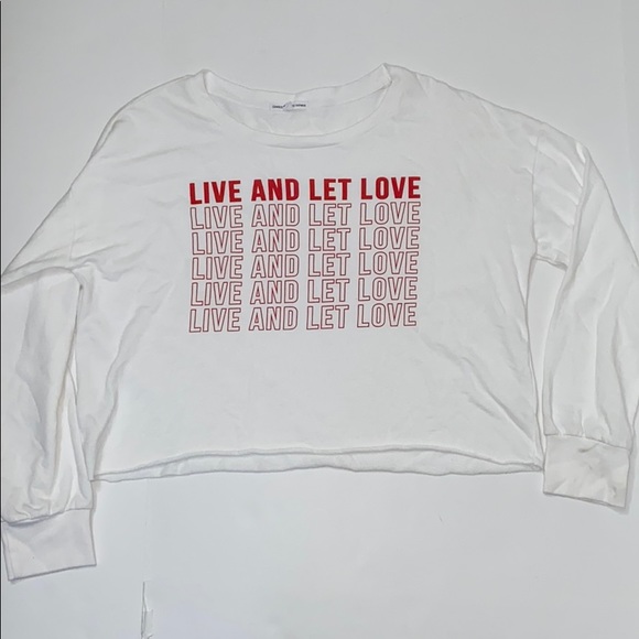 Sleepwear shirt size xl live and let love